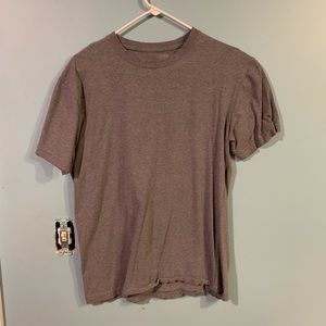 Basic grey T
